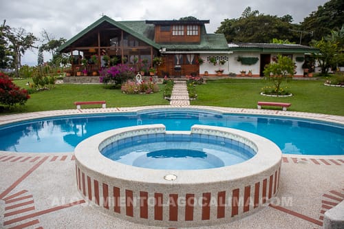 jacuzzi, finca 0002 en el Lago Calima