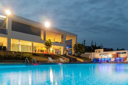 Hoteles y habitaciones en el Lago Calima