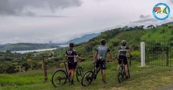 Ciclotravesías en el Lago Calima Colombia