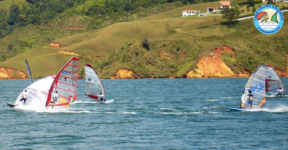 Windsurfing en el Lago Calima Colombia