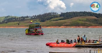 Paseos en ferri y lancha en el Lago Calima Colombia