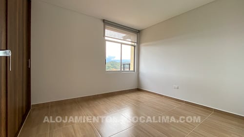 Alcoba, casa en venta frente al Lago Calima