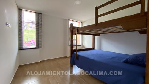 Alcoba, casa en venta frente al Lago Calima