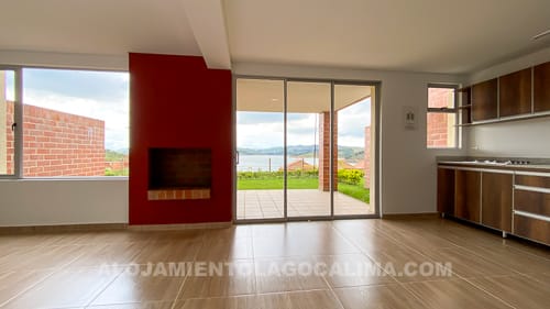 chimenea, casa en venta frente al Lago Calima